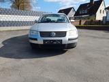 Volkswagen Passat 1.6 Basis  - gebrauchte VW Passat aus dem Jahr 2001
