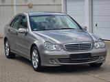 Mercedes-Benz C 180 Kompressor,2Hd,MB-Scheckheft - Mercedes-Benz C 180 aus 2005: Kompressor