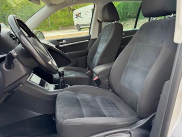 Volkswagen Tiguan - 9