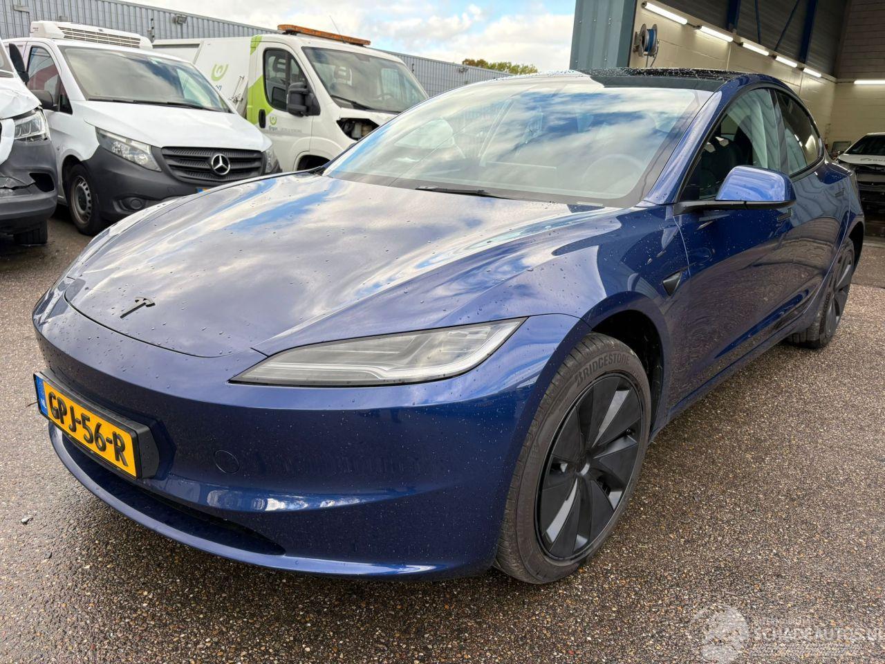 Tesla Model 3 RWD AUTOMAAT 60 kWh 283 pk/ 208 kw BJ 20