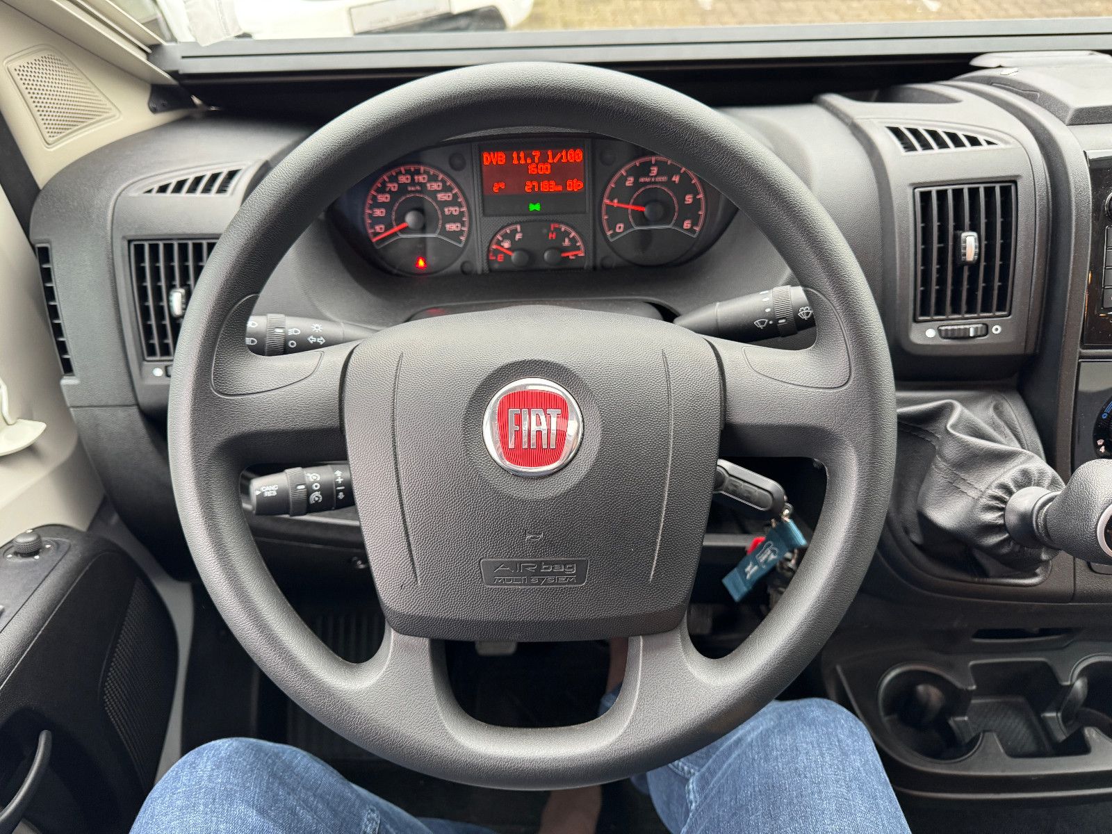 Fahrzeugabbildung Sunlight T69 L PANORAMA DACHKLIMA SAT NAVI QUEENSBETT WC+