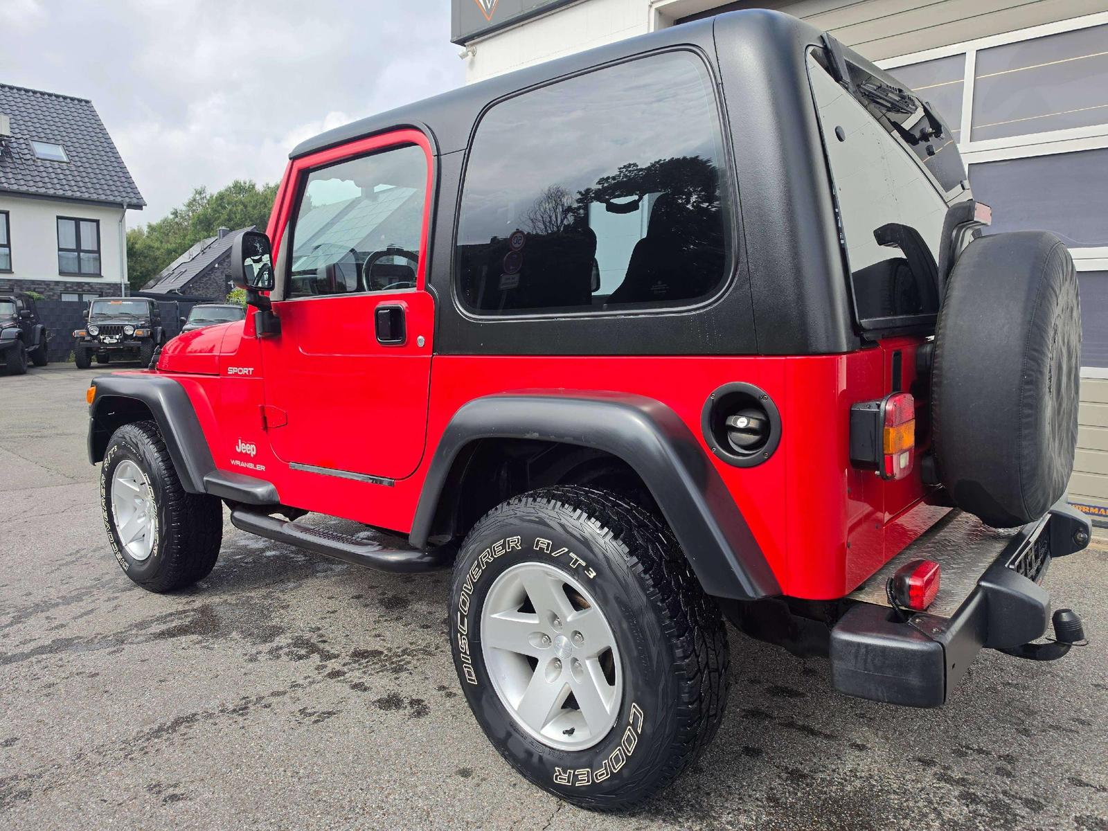 JEEP WRANGLER TJ 2.4 16V PERFEKTER ZUSTA | 143 ch | 4X4 | BVM | PACK SPORT | VOLANT EN CUIR