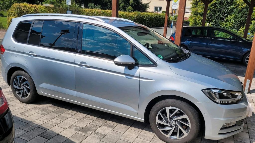 Image of Volkswagen Touran