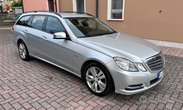 Mercedes-Benz Mercedes-benz E250 4 Matic Perfetta