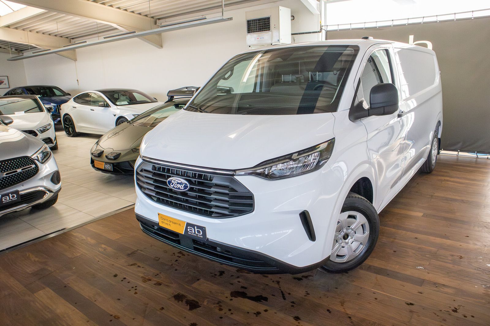 Ford Transit Custom V710 320L TREND, 2.0TD, LWB, 3 ZI imagem 2
