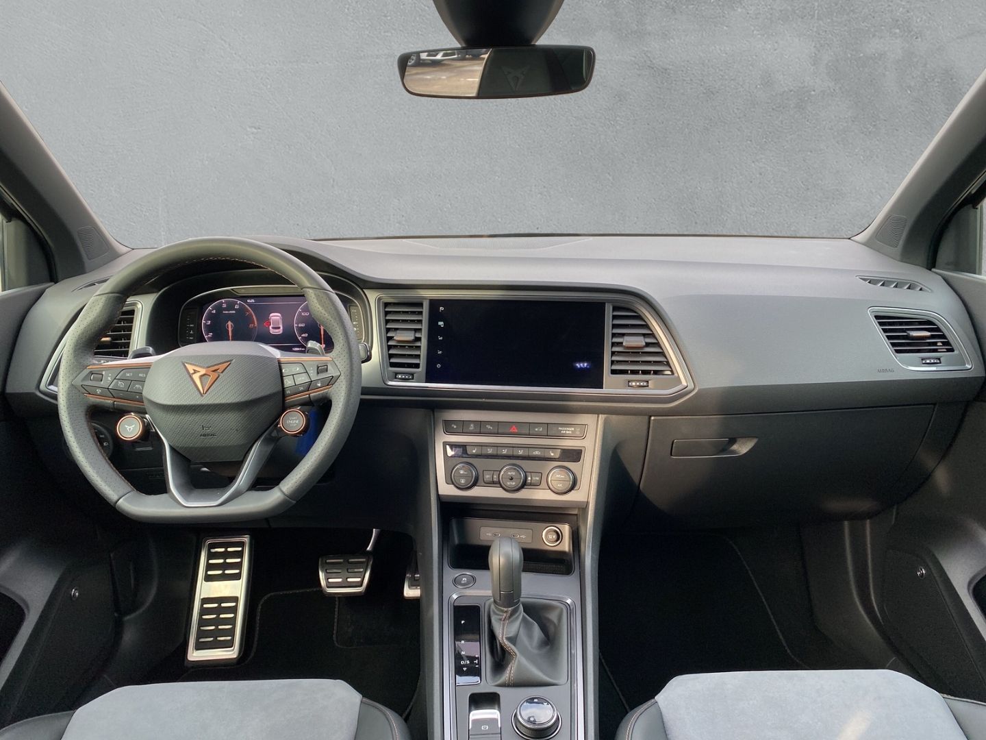 Fahrzeugabbildung CUPRA Ateca VZ 4Drive 2.0 TSI EU6d *AHK *Navi * Memory