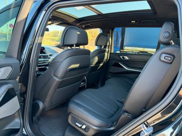BMW X7 M50 - 10