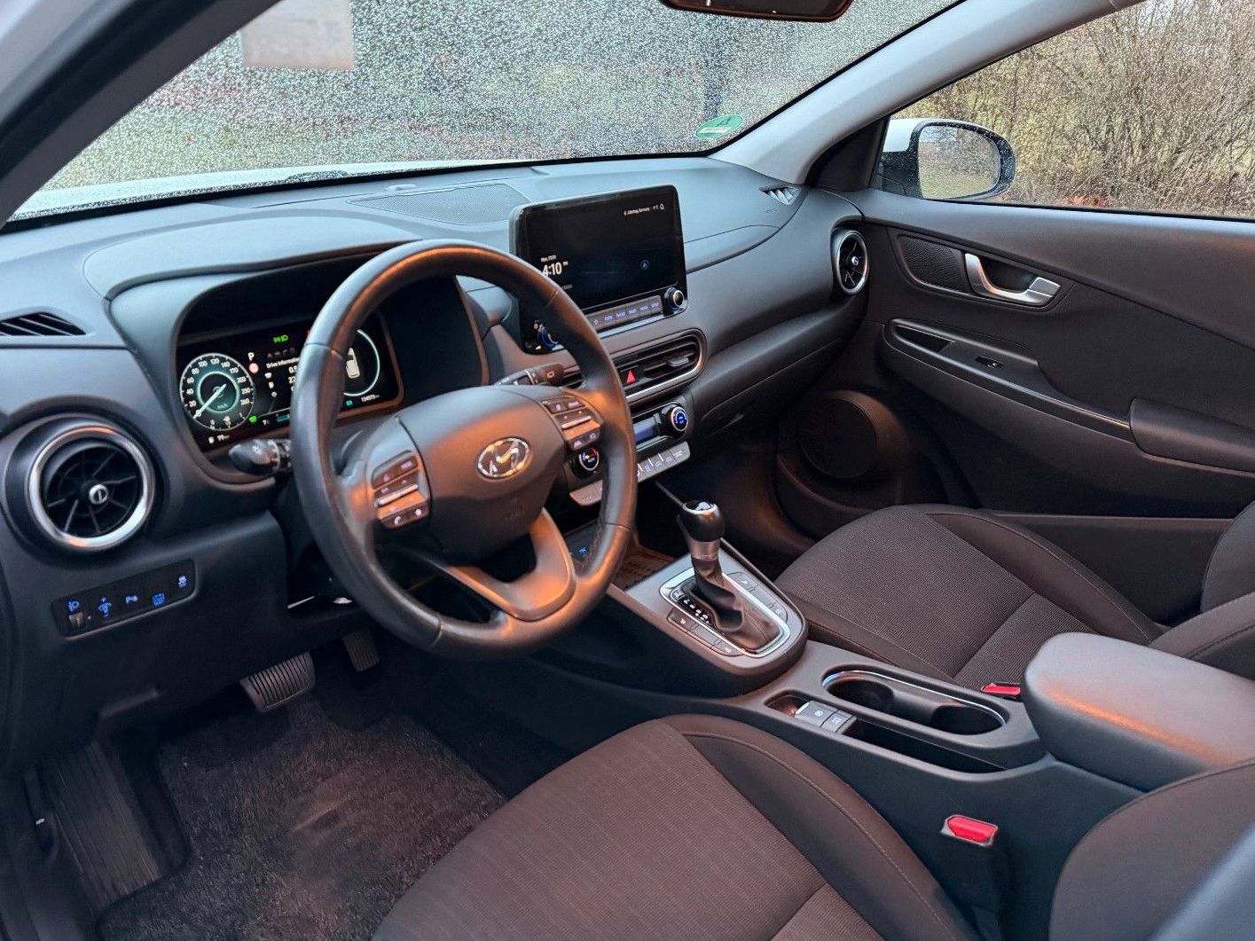 Fahrzeugabbildung Hyundai KONA 1.6 GDI HEV Trend *Navi*Allwetter*LED*RFK*