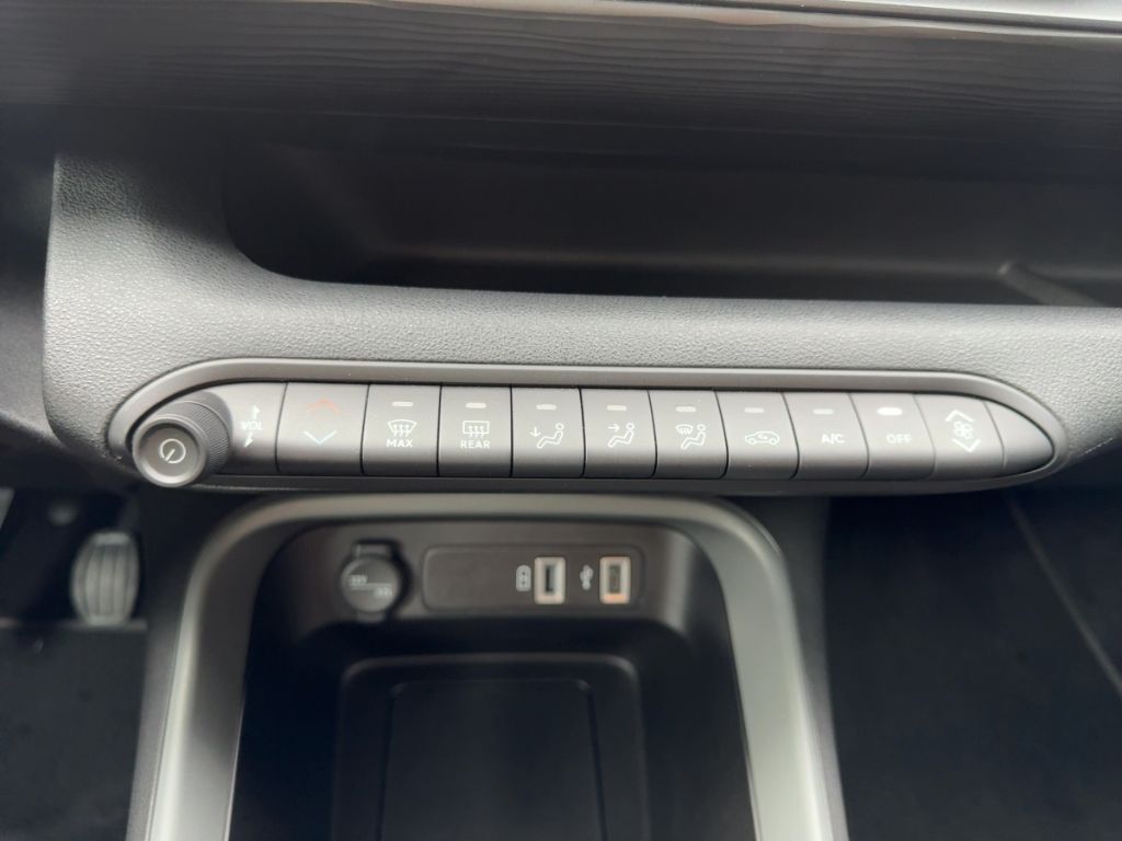 Fahrzeugabbildung Jeep Avenger WINTERPAKET TEMPOMAT EPH HINTEN