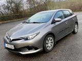 Toyota Auris 1,33-l-Dual-VVT-i - - Toyota Auris: 33