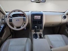 FORD Explorer V8/7-Sitzer
