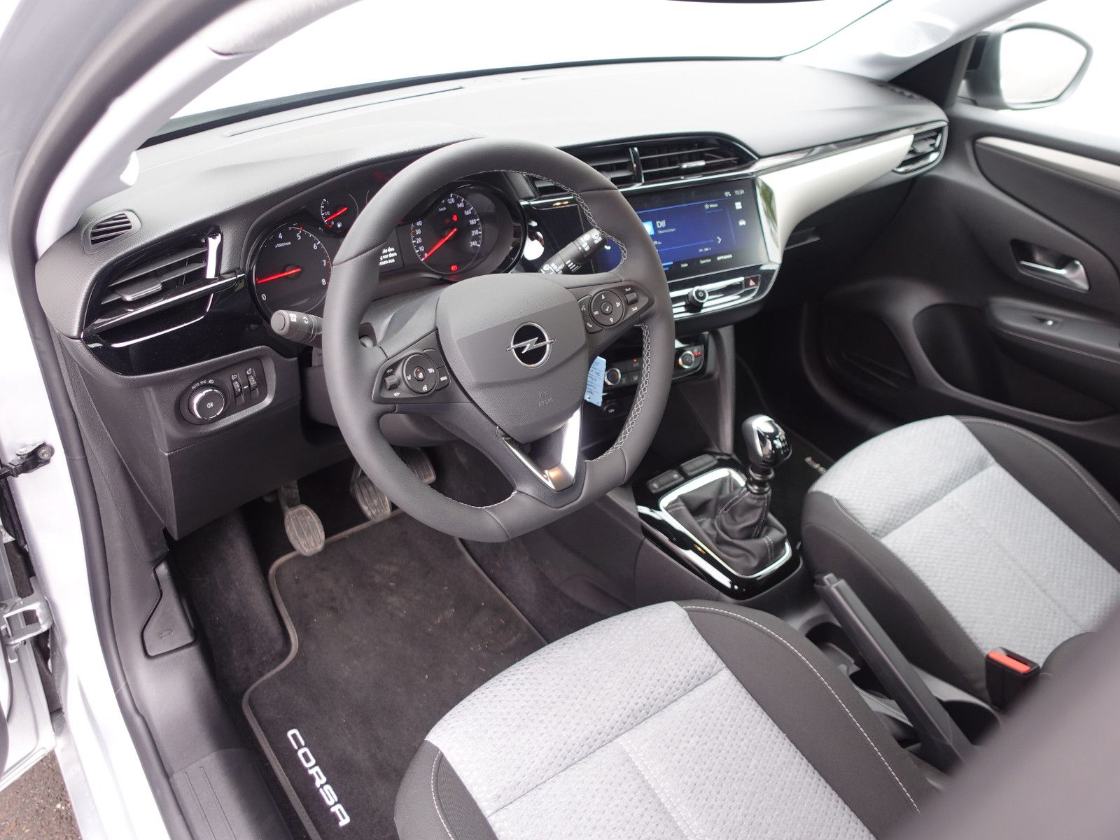 Fahrzeugabbildung Opel Corsa 1.2Turbo Edition SHZ,PDC,Allwetter,Klima