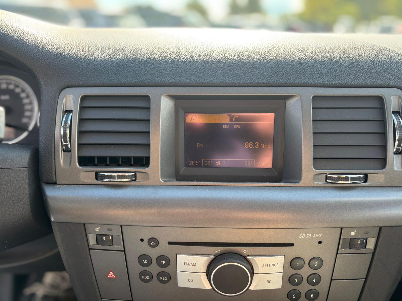 Opel Signum 2005 — photo 19