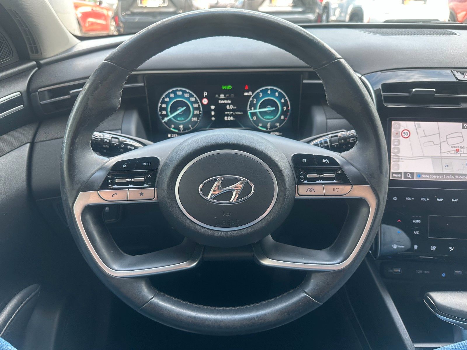 Fahrzeugabbildung Hyundai TUCSON Trend 1.6l DCT Navi/Allwetter/AHK!