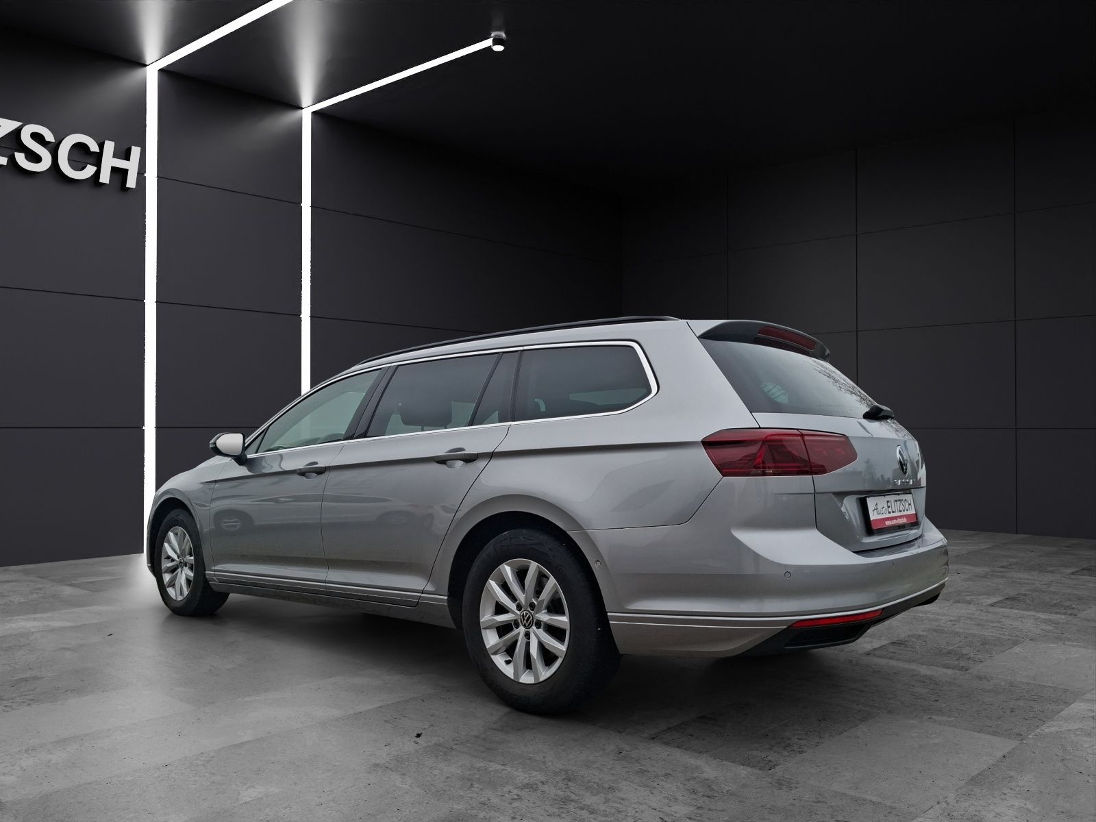 Fahrzeugabbildung Volkswagen Passat Variant TSI Business DSG Matrix Navi AID