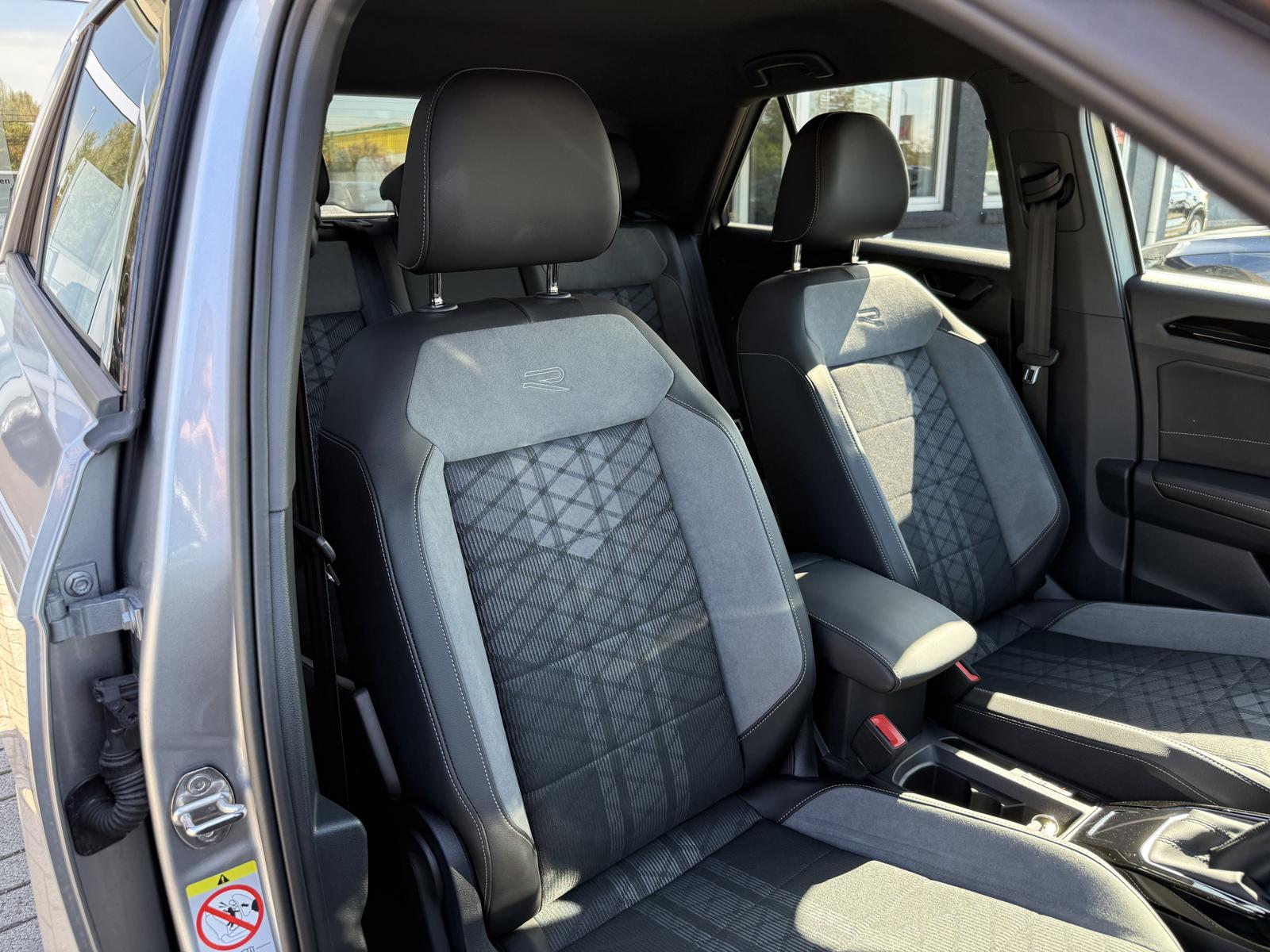 Volkswagen T-Roc R-Line,18-Zoll,IQ-Drive,R.Kam,Kessy,Side., миниатюра 26