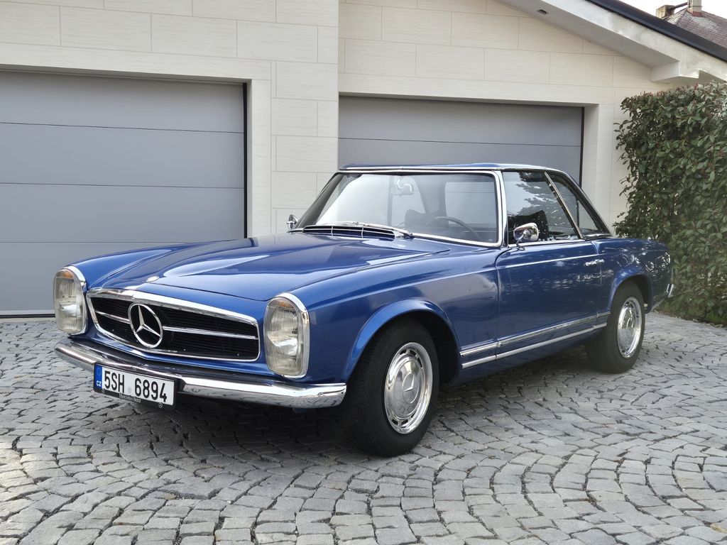 Mercedes-Benz SL 230