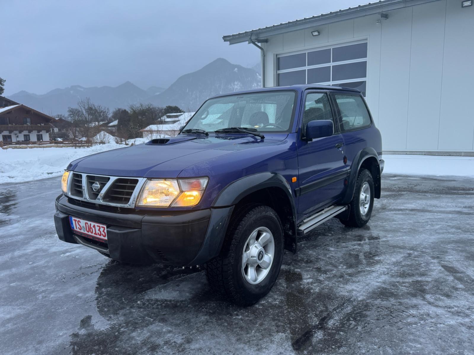 Nissan Patrol 2.8TD Comfort 1Hand Scheckheft Standheizu