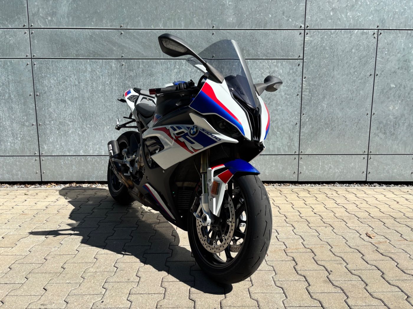 Fahrzeugabbildung BMW S 1000 RR M-Paket Dynamik-Paket Carbonräder