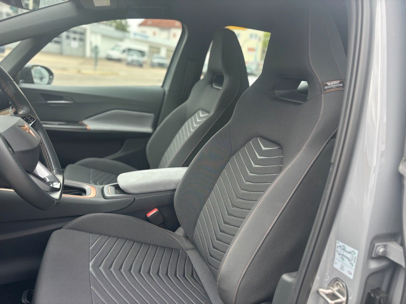 Fahrzeugabbildung CUPRA Born 150 kW