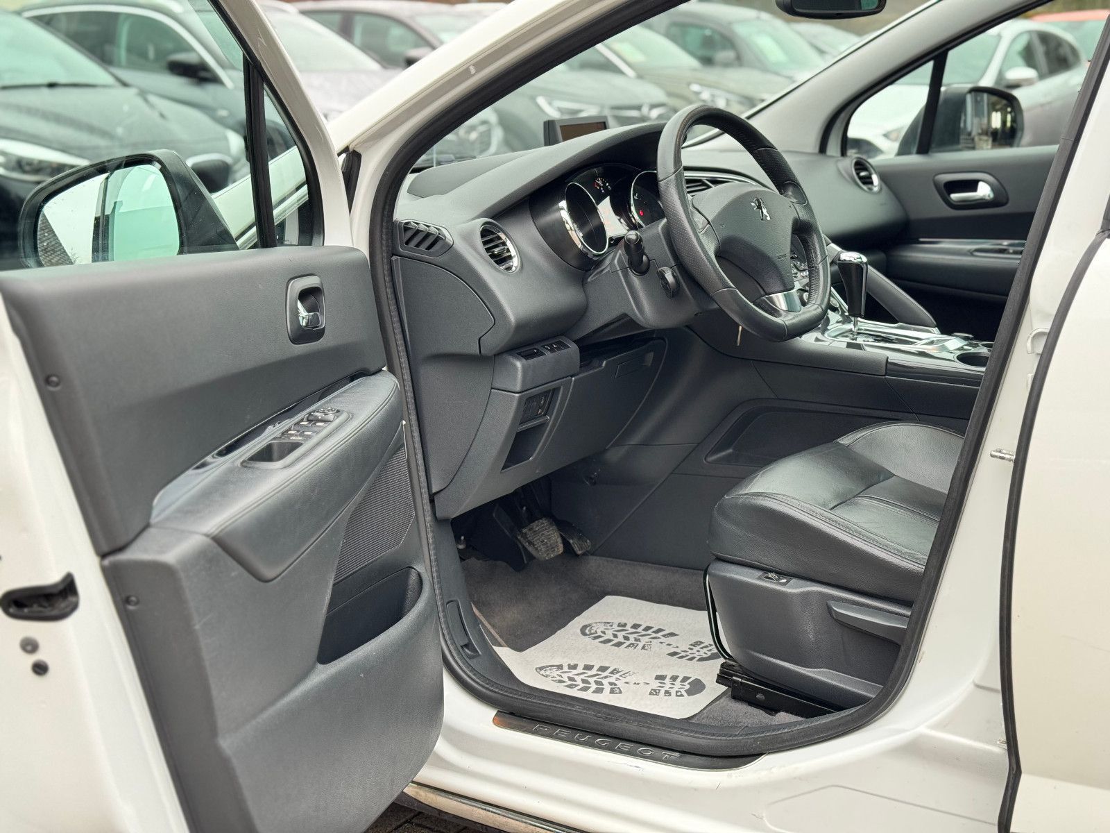 PEUGEOT 3008, 2011, Diesel, 163 PS