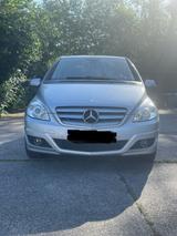 Mercedes-Benz B 180 NGT BlueEFFICIENCY - - Mercedes-Benz B 180: Ngt