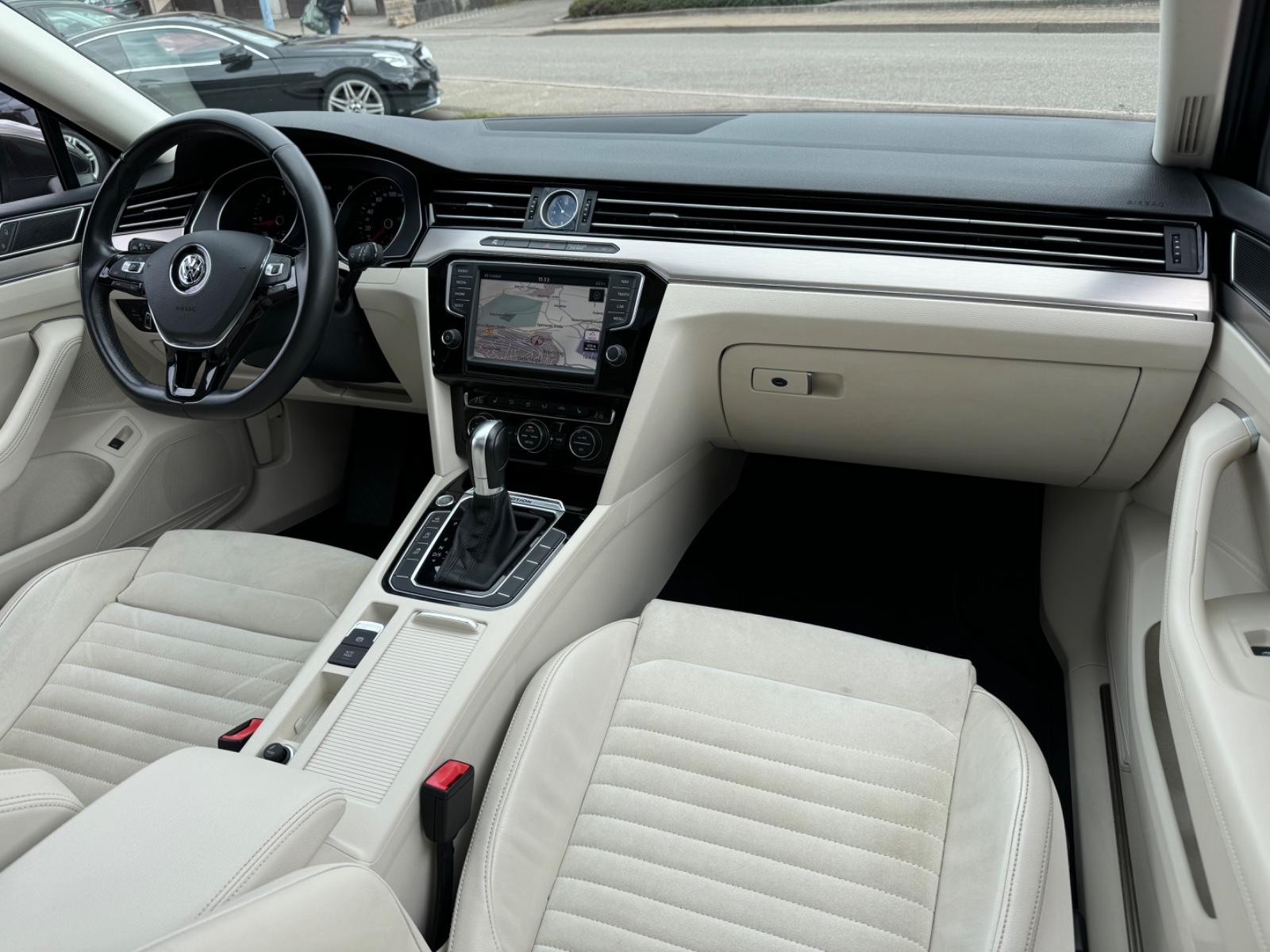 Volkswagen Passat 2.0 TDI 4M DSG Highline *PANO*ACC*360°*
