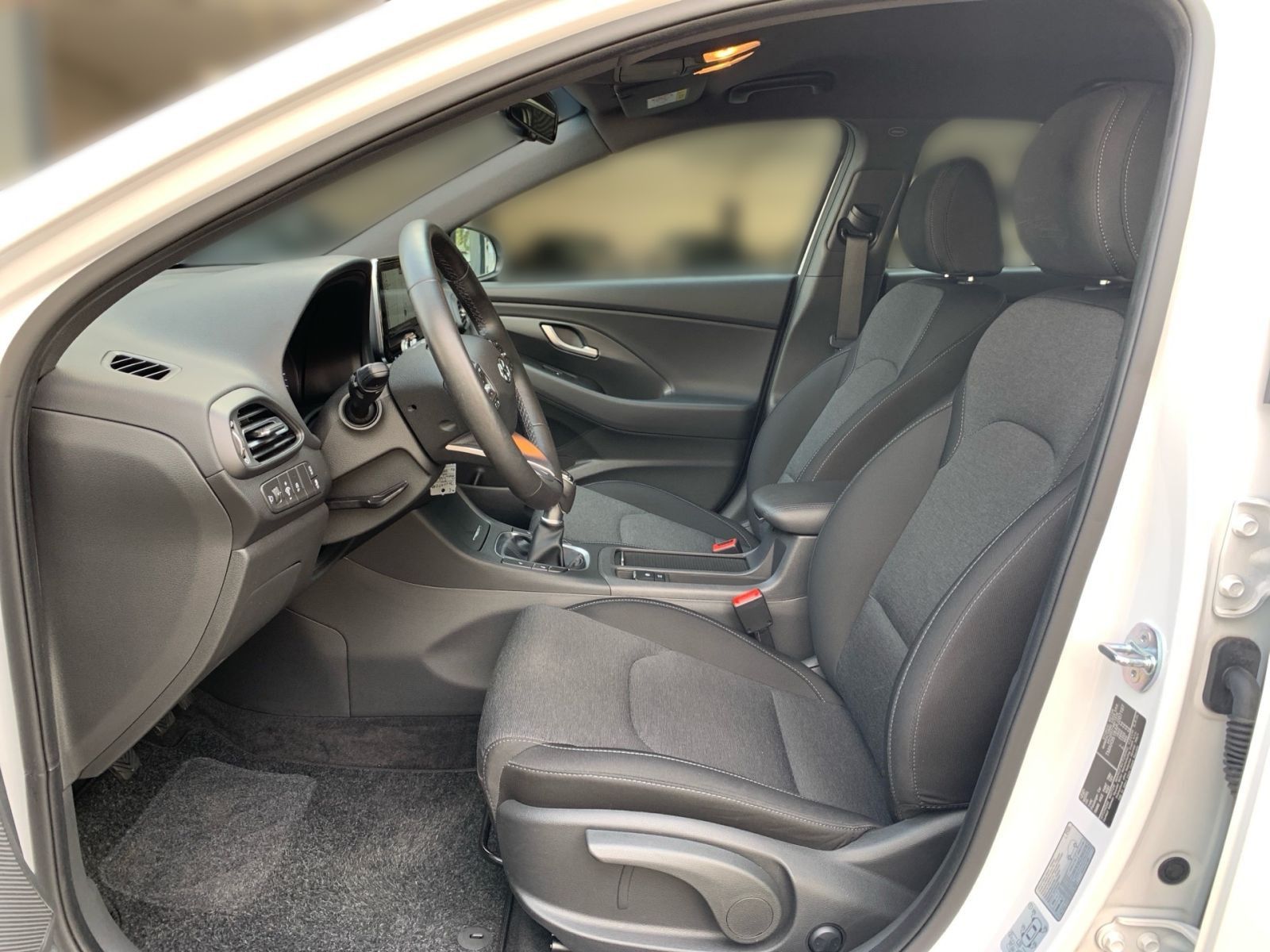 Fahrzeugabbildung Hyundai i30 1.0 T-GDI Connect & Go Navi LED