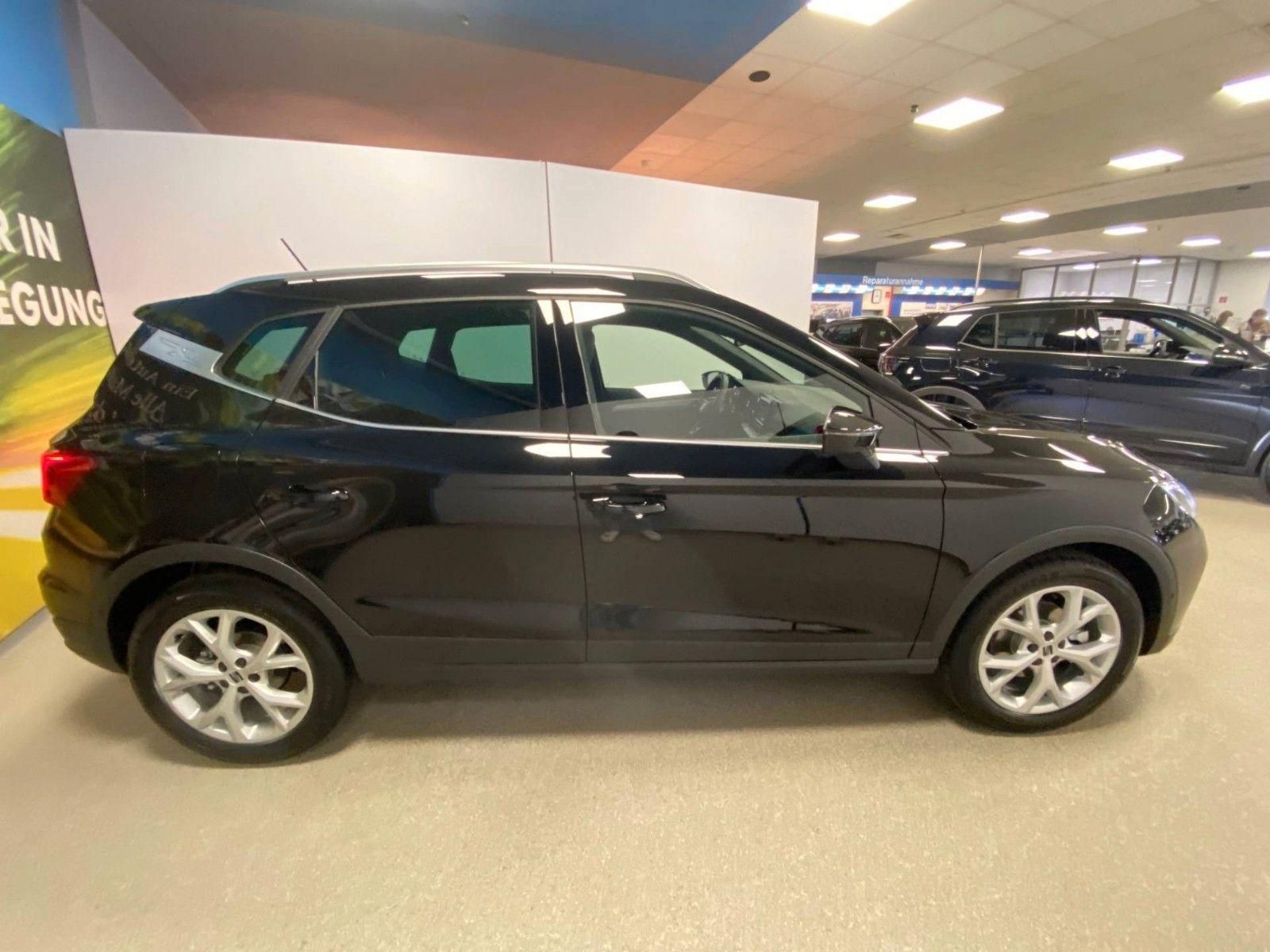 Fahrzeugabbildung SEAT Arona 1.5 TSI FR DSG GARANTIE 5+ACC+AHK+Spurwech