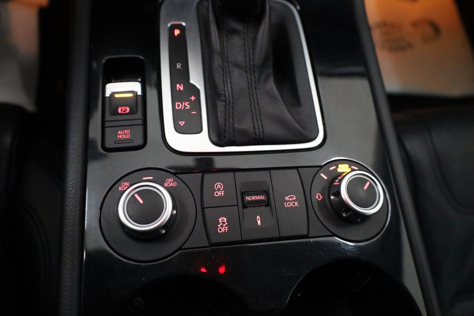 Fahrzeugabbildung Volkswagen Touareg V6 TDI R Line Leder,Navi,Xenon,,AHK,SH