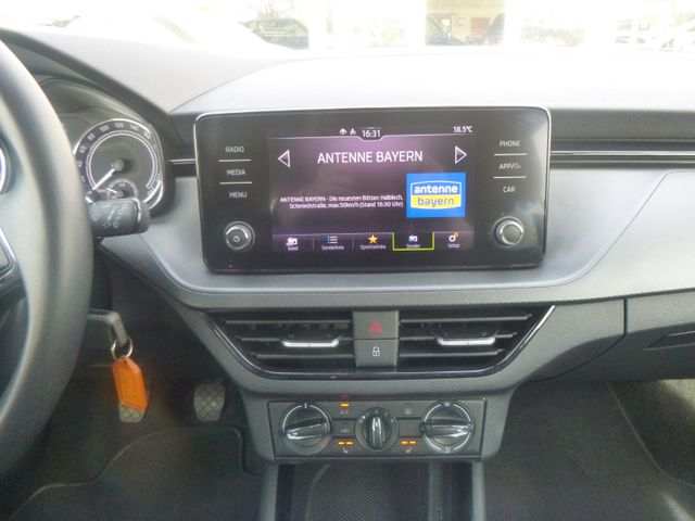 Fahrzeugabbildung Skoda Kamiq 1.0 TSI, Ambition>SmartLink/Sitzheiz/PDC<