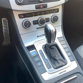 Volkswagen Passat Variant - 12