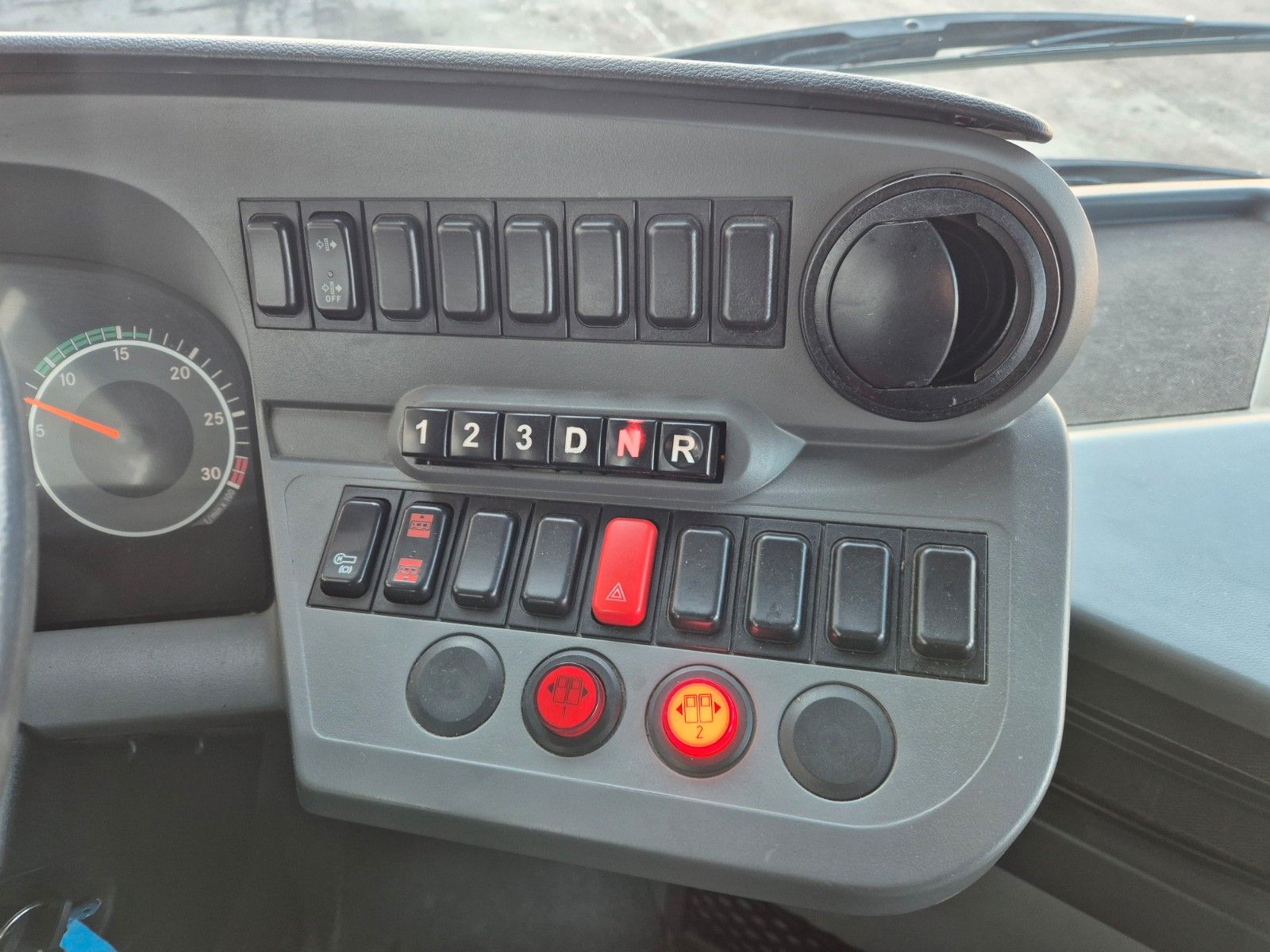 Fahrzeugabbildung Mercedes-Benz Citaro Klima 63+34+1+1