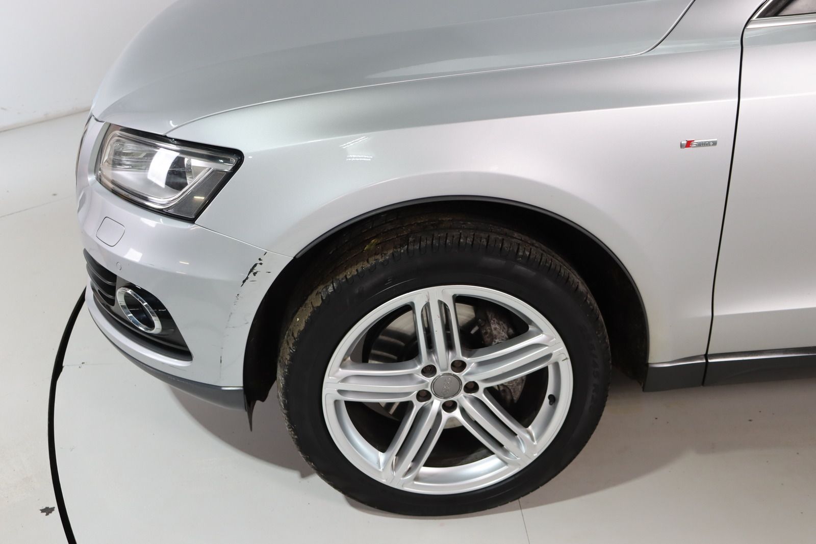 Fahrzeugabbildung Audi Q5 3.0 TDI quattro S- line * Bi- Xe