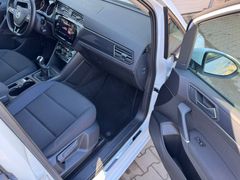 Fahrzeugabbildung Volkswagen Touran United Start-Stopp 7 Sitze Navi Sitzhe.