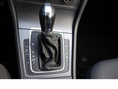 Fahrzeugabbildung Volkswagen Golf VII Comfortl.*DSG*Klimatronic*Kamera!*WiPa!