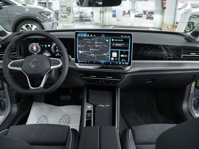 Passat Variant Elegance eHybrid AHK Business Pre