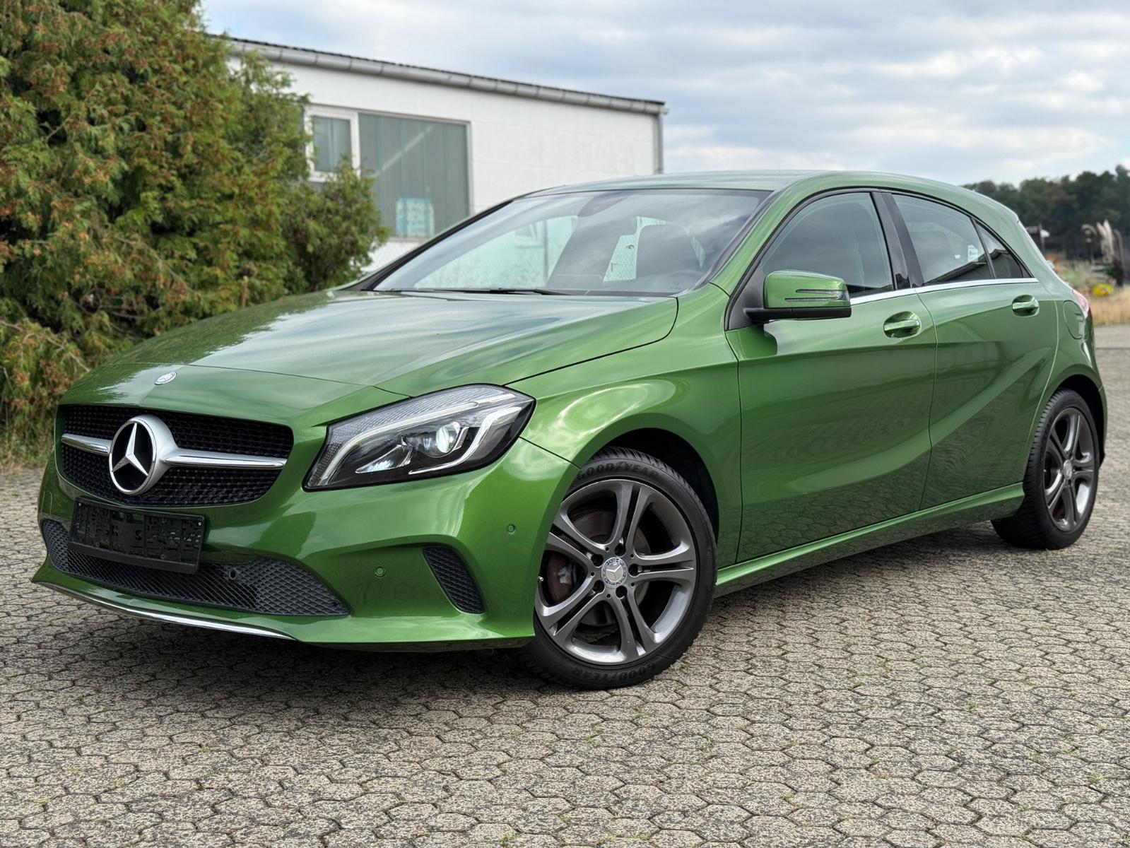 Mercedes-Benz A 180 BlueEfficiency * LED * NAVI * TOP