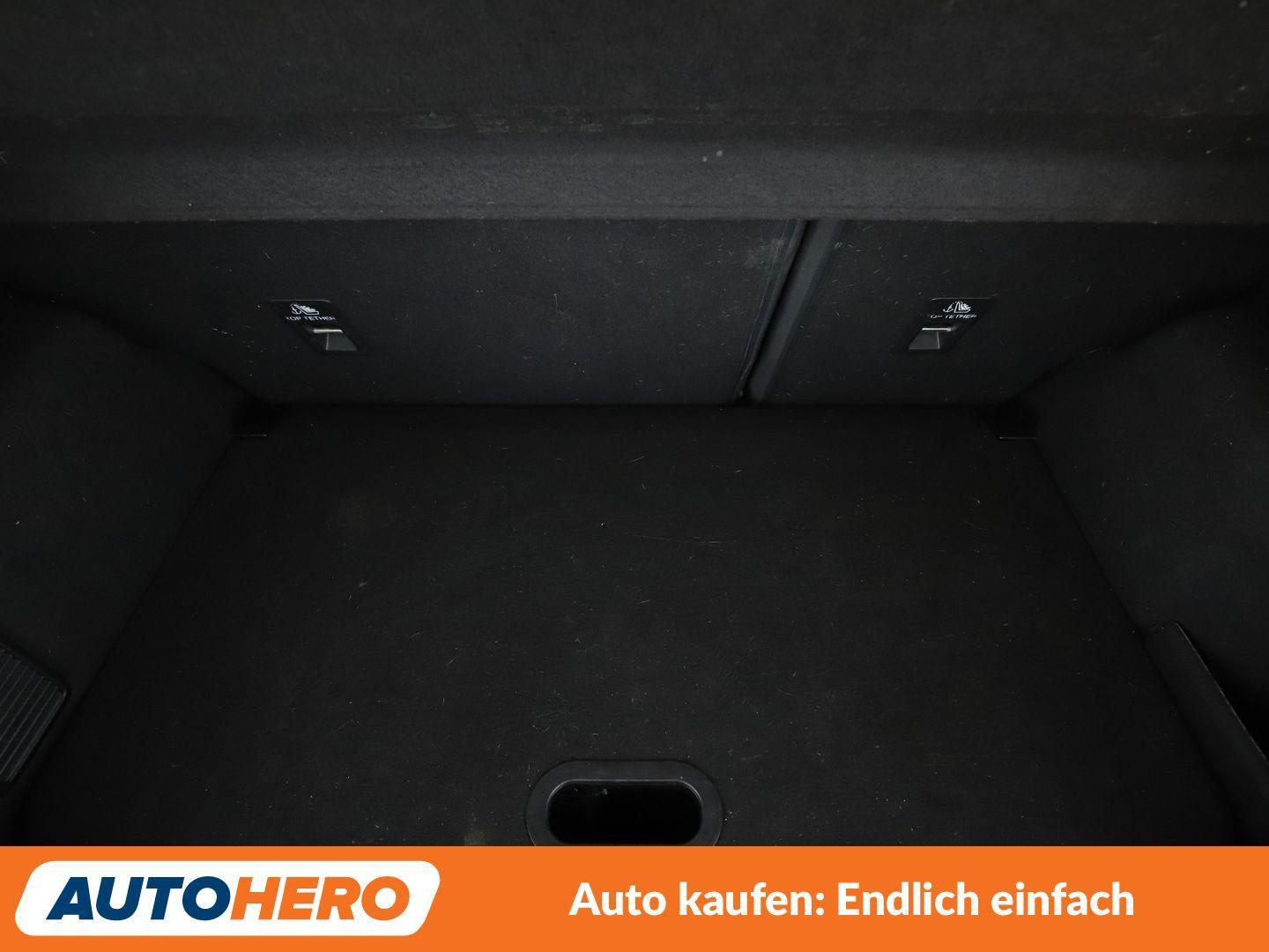 Ford Fiesta 1.5 EcoBoost ST *NAVI*LED*TEMPO*PDC*PANO*