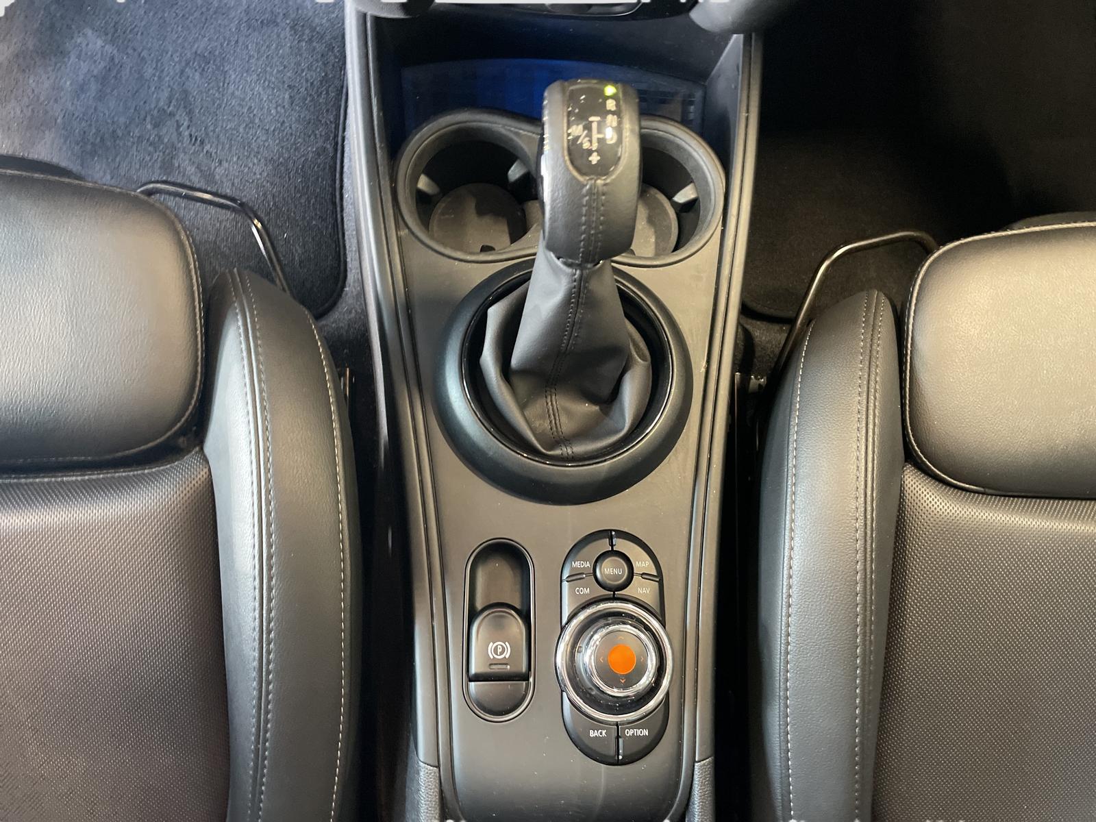 MINI Cooper S E ALL4 Navi Parkassist Sportsitze LED