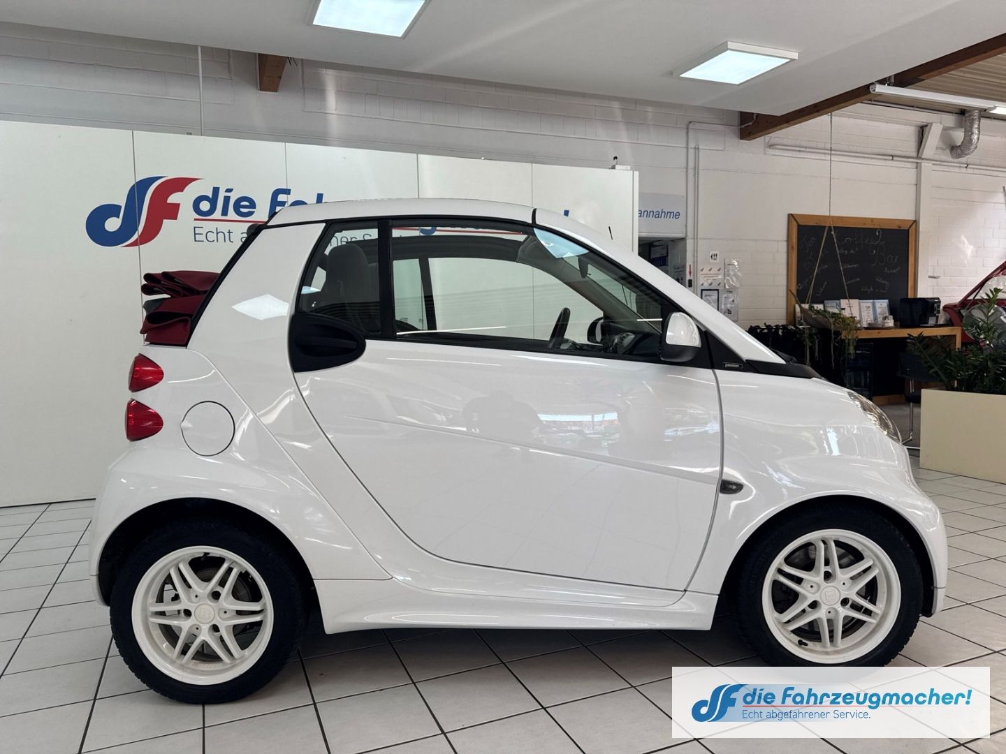 Fahrzeugabbildung Smart fortwo cabrio mhd 62tkm neue Reifen El.Verdeck S