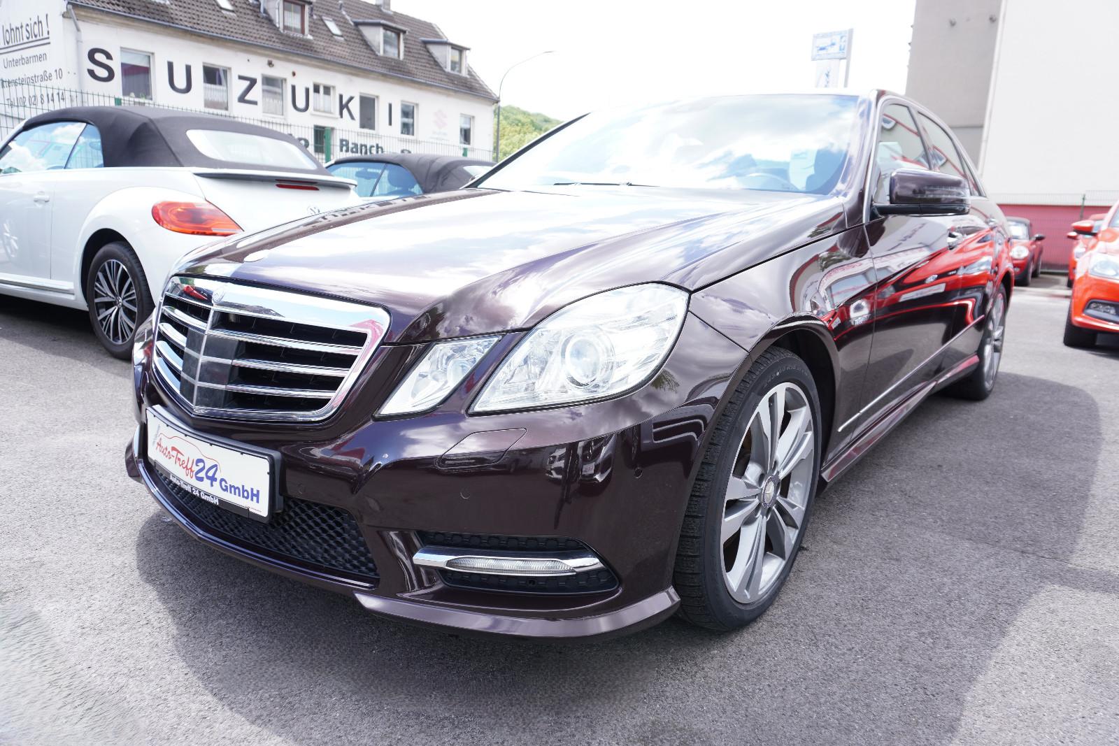 Mercedes-Benz E 300 CGI 4Matic *AMG Line*Xenon*Kamera*Navi*TOP