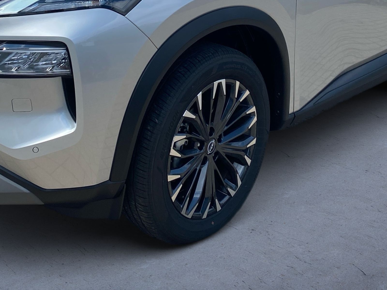 Fahrzeugabbildung Nissan X-Trail N-Connecta 1.5 VCT*PANO*HUD*LED*360'*19Z