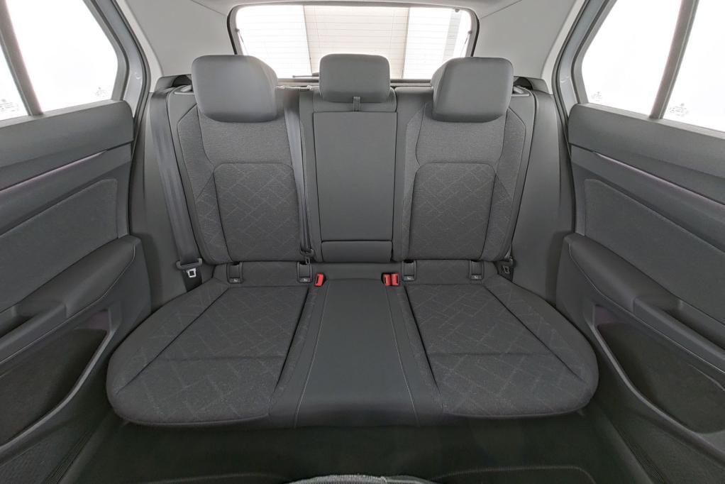 Volkswagen Golf Life 1.5 TSI PDC*Tempo*Klima*NAV*SH