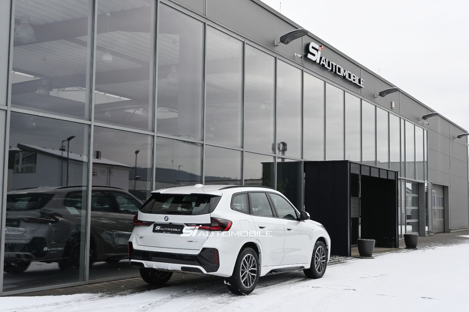 Fahrzeugabbildung BMW X1 xDrive23i M-Sport °ACC°AHK°360°MEMO°HARMAN°