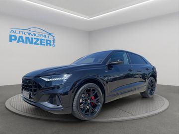 Audi Q8 - 1