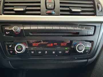 BMW 318 d Limousine *2. Hand*Bi-Xenon*Navi*Klima*SHZ