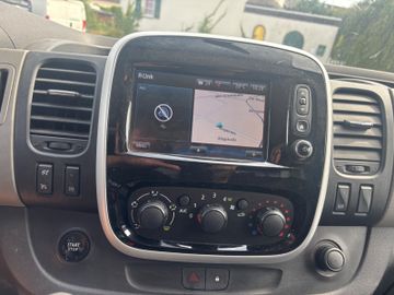 Renault Trafic - 12
