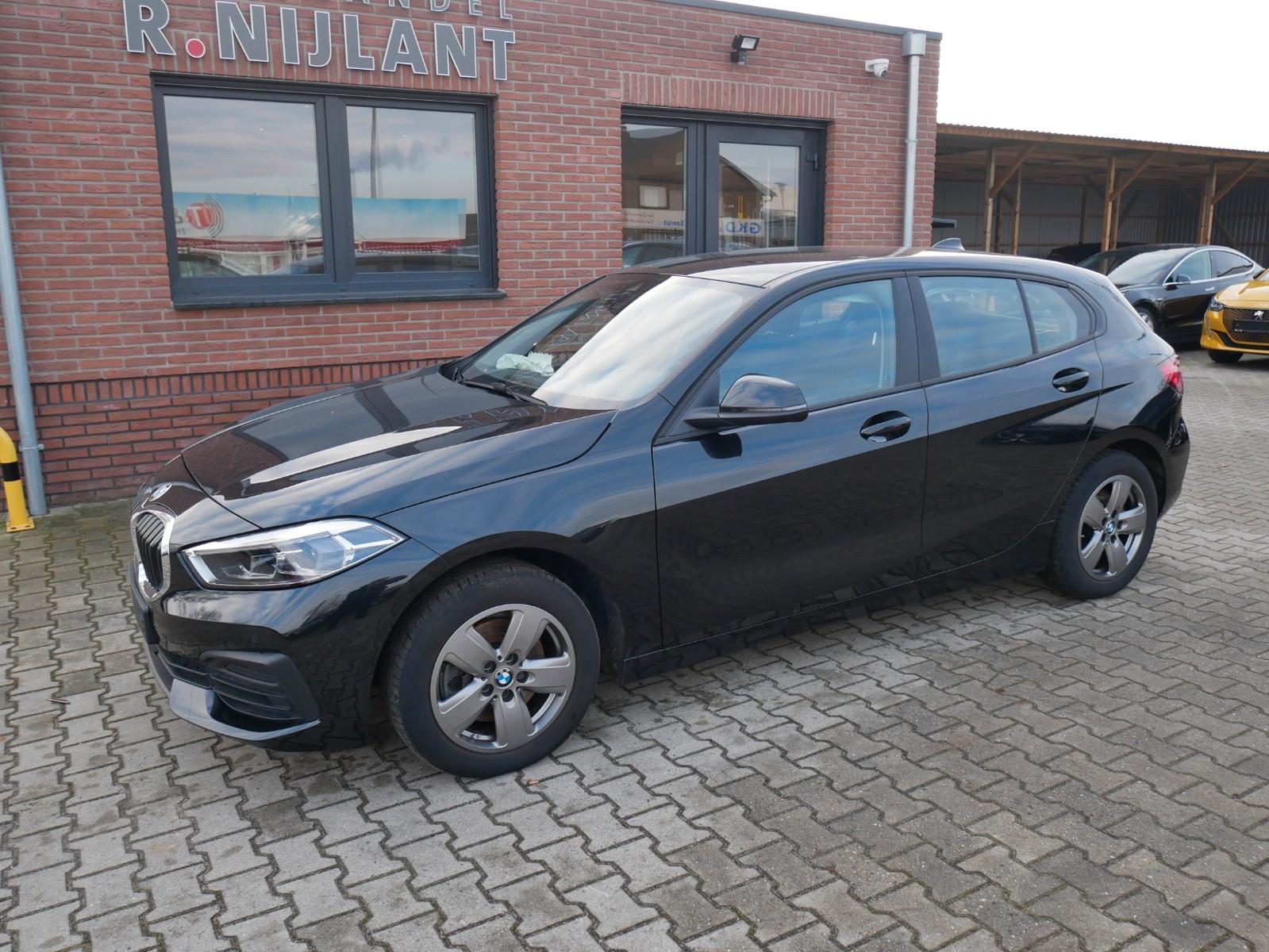 BMW 116 d Advantage Led Virtual Cockpit