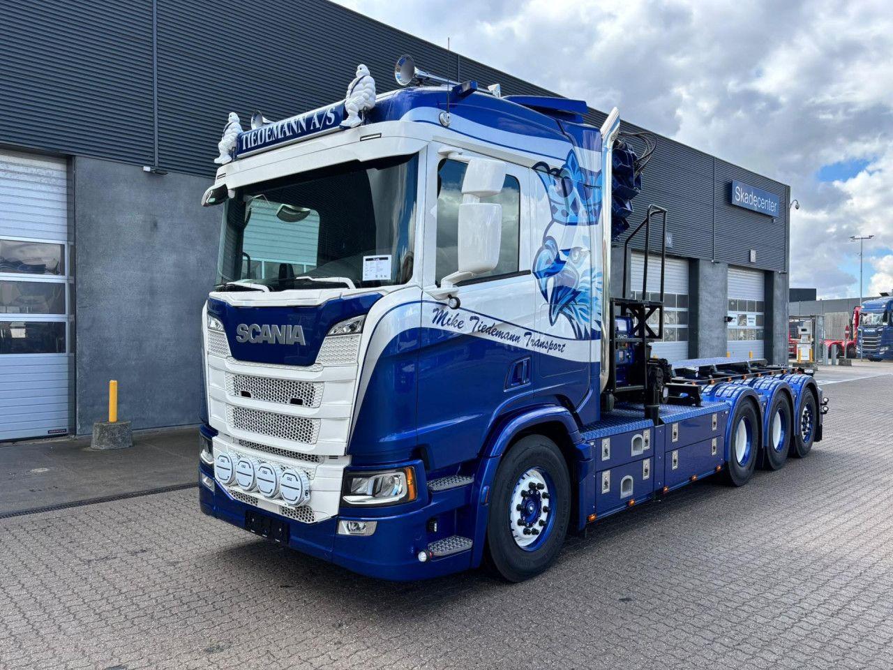 Scania R 560 B8x4*4NB Kran Hejs